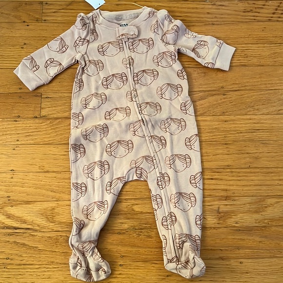 NWT Princess Leah Onesie with Matching Bow Size 0-3M and 3-6M! - Picture 5 of 8